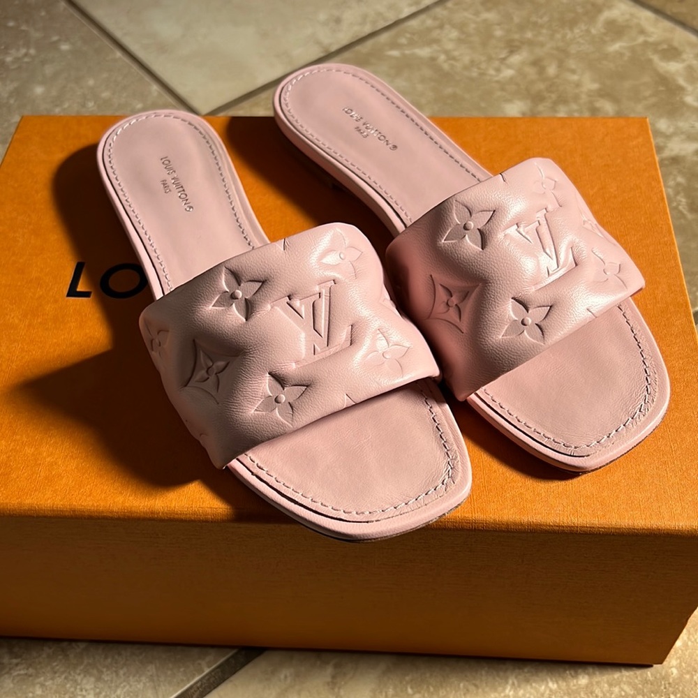 Louis Vuitton REVIVAL FLAT MULE